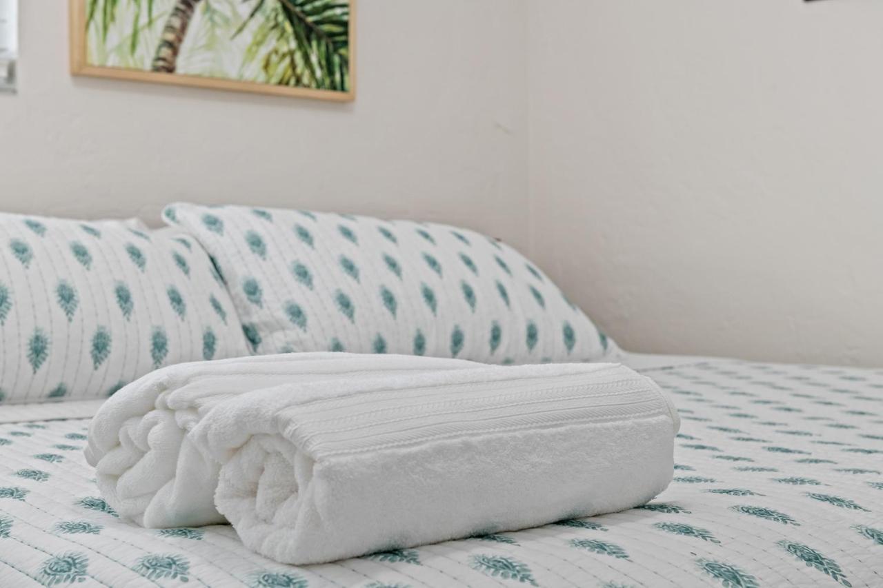 Comfy Bnb W/ King Bed + Work/Travel + Beach 8 Min Hallandale Beach Exterior foto